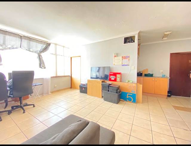 2 BEDROOM APARTMENT FOR SALE IN FERNDALE